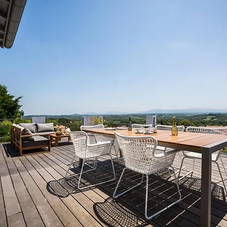 Sleeps 8 Pool Air Con Wifi * Bidart