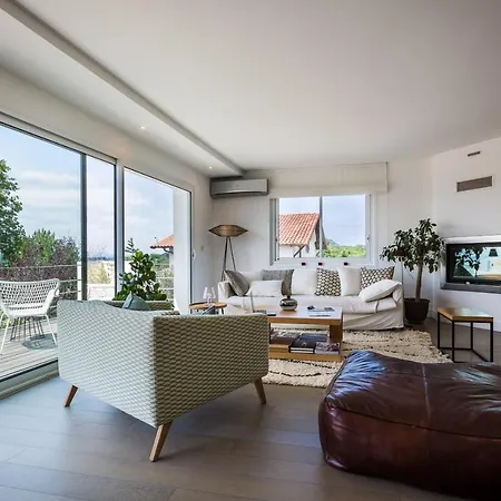 Sleeps 8 Pool Air Con Wifi * Bidart