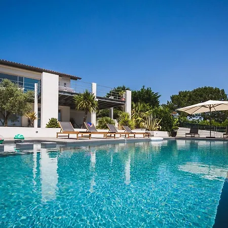 Sleeps 8 Pool Air Con Wifi * Bidart